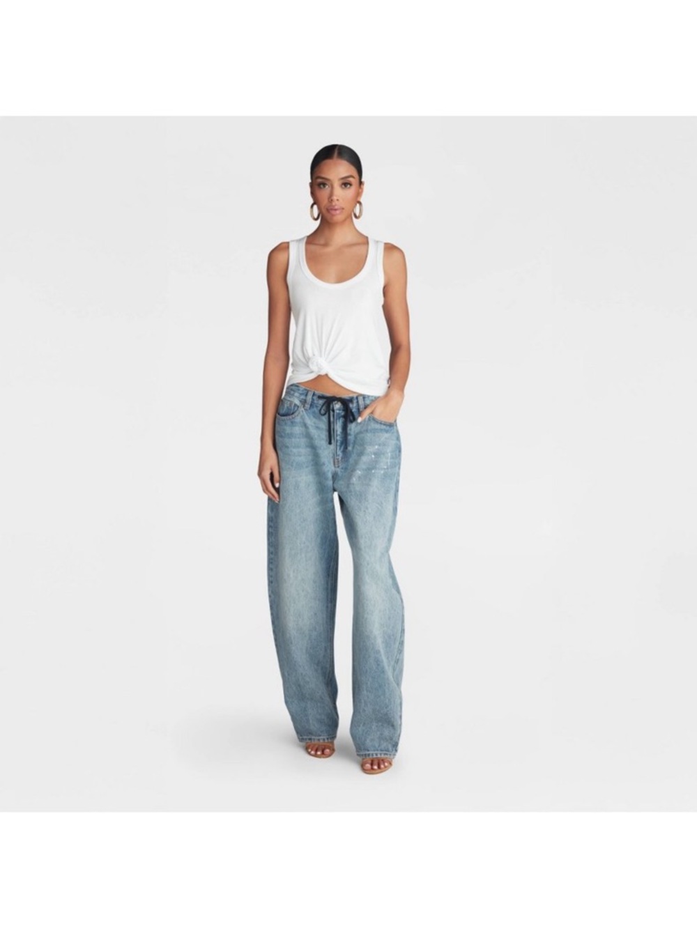 KBB by KAHLANA Women's Mid-Rise Barrel
Leg 'The Lynnox Jean' - Blue Denim 12